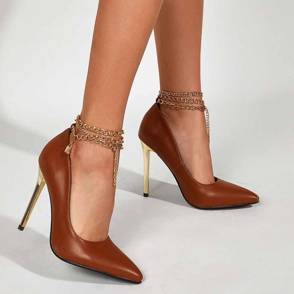 Metal Chain – Assertive elegance &amp; sculpted silhouette