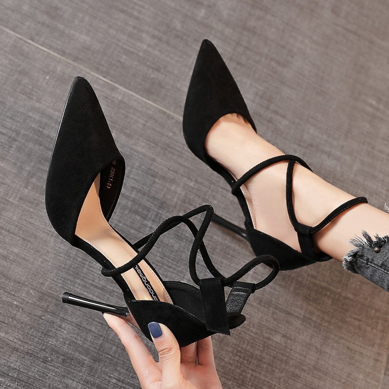 Cross Lace-up – Sexy, Elegant &amp; Determined