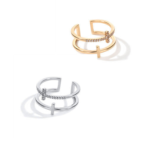 Double Cross – Minimalist elegance with a double symbol