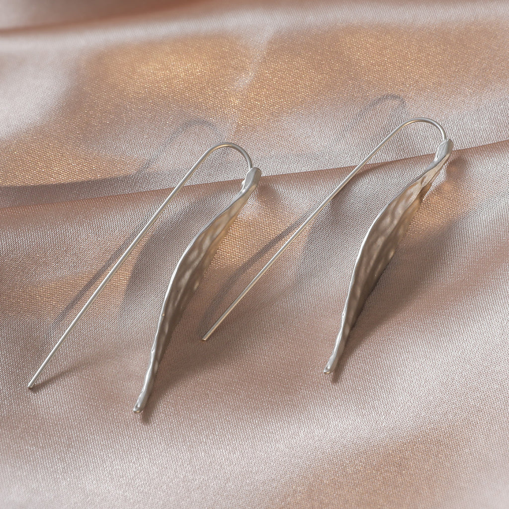 Fashion Capricious Minority Irregular Leaf-shaped Earrings Asian Gold Earrings