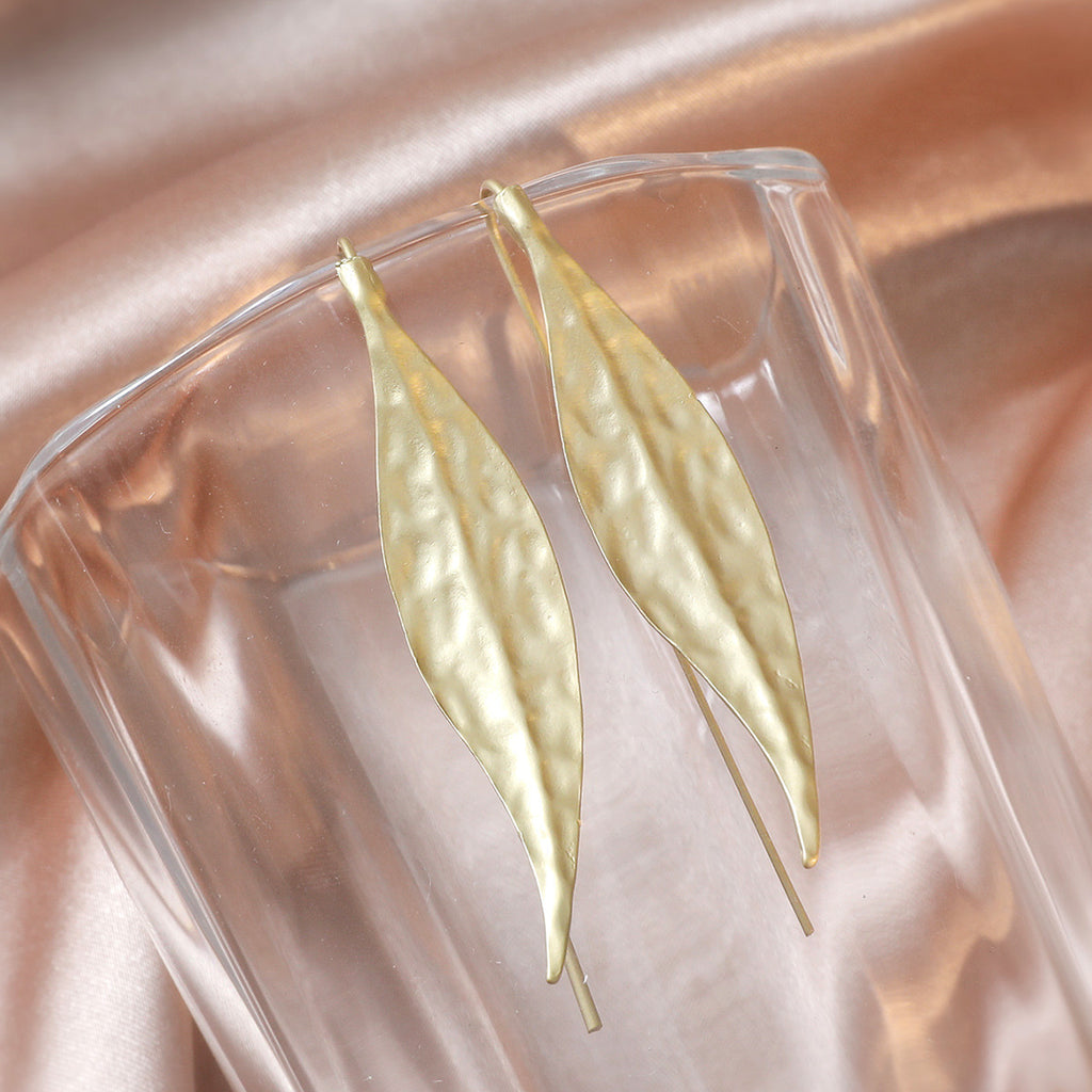Fashion Capricious Minority Irregular Leaf-shaped Earrings Asian Gold Earrings