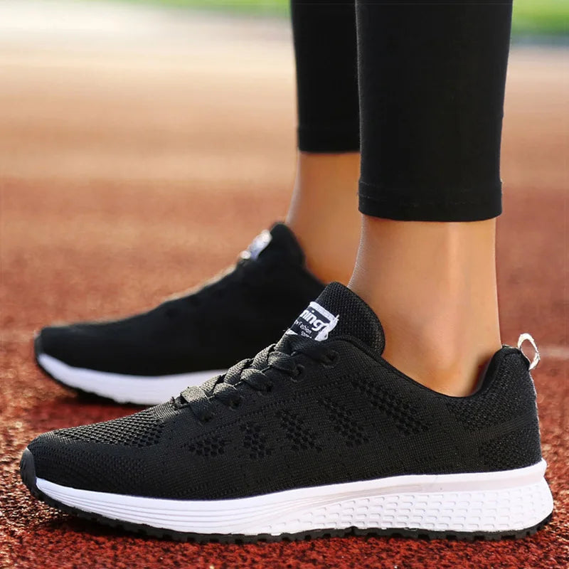 Sneakers – Ultra Light &amp; Stylish for a Perfect Casual Look 