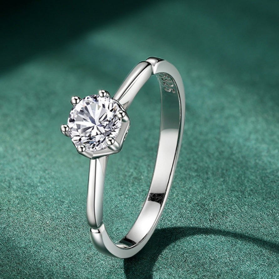 "Silver Classic" Ring – Timeless Elegance