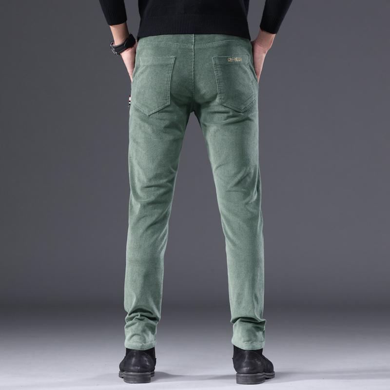 Corduroy Vibe – Le pantalon côtelé ultra stylé