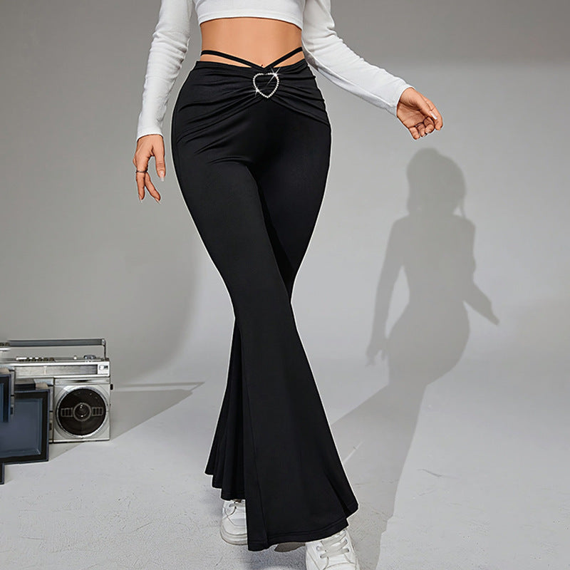 Buckle Vibe – Le Pantalon Glam à Boucle Signature